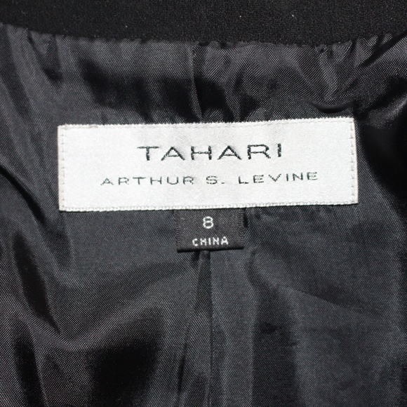 Tahari, one button black blazer size 8.       G - Picture 4 of 7